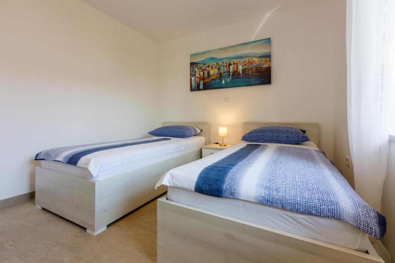 Anton 3 Apartment Crikvenica Luaran gambar